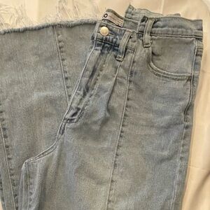 SO size 13/31w wide leg jeans